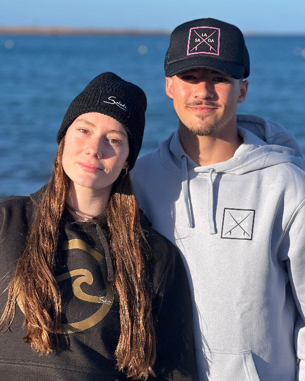 Gorro pasamontañas negro con parche