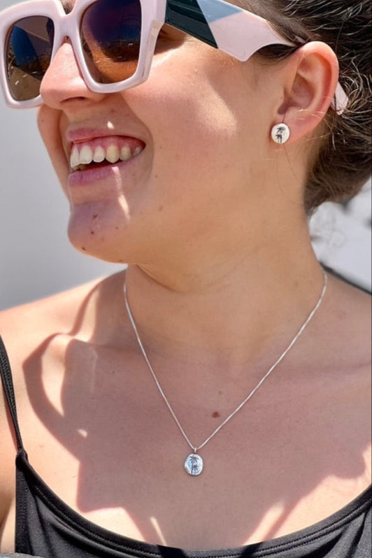 Pendientes Entre Palmeras